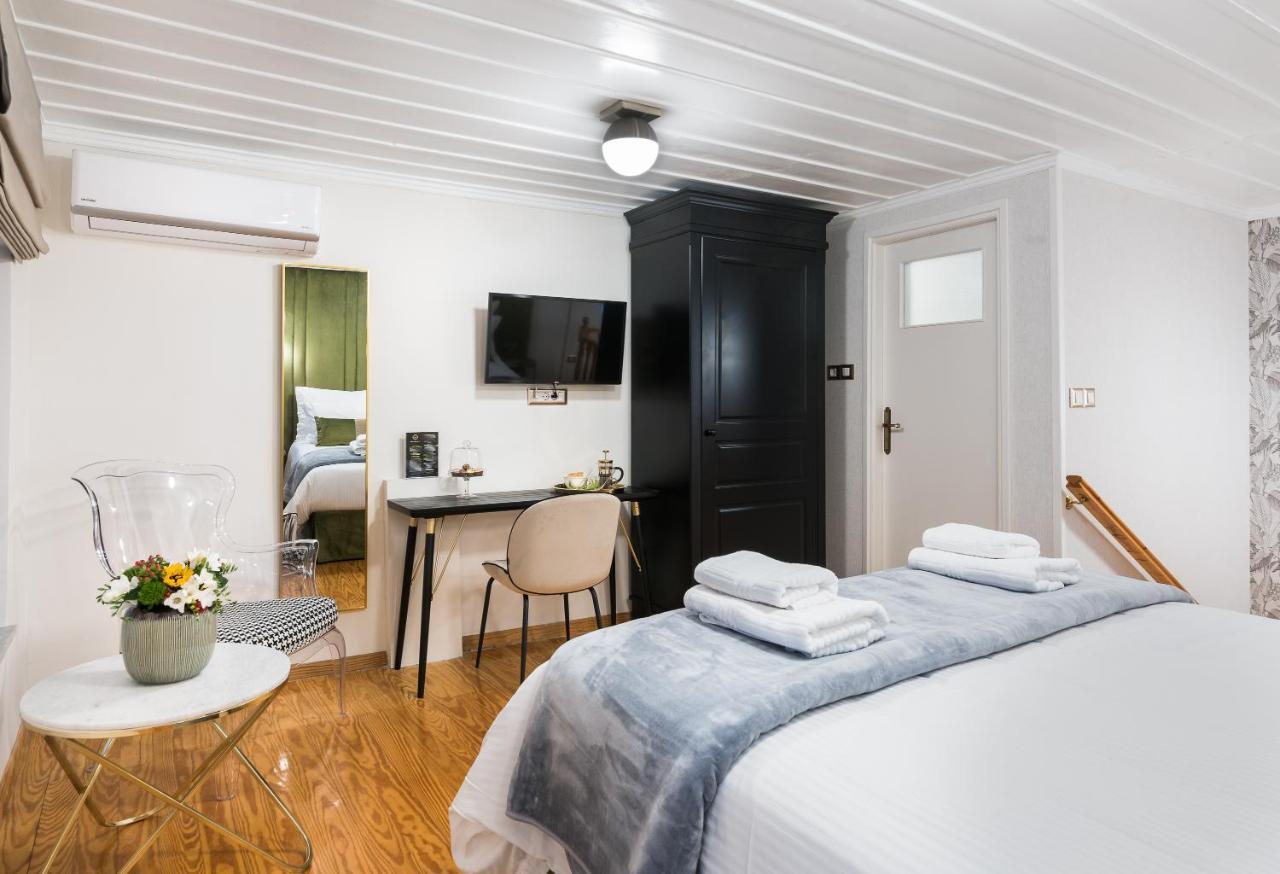 Mavrogenous Luxury Apartments 나플리오 외부 사진