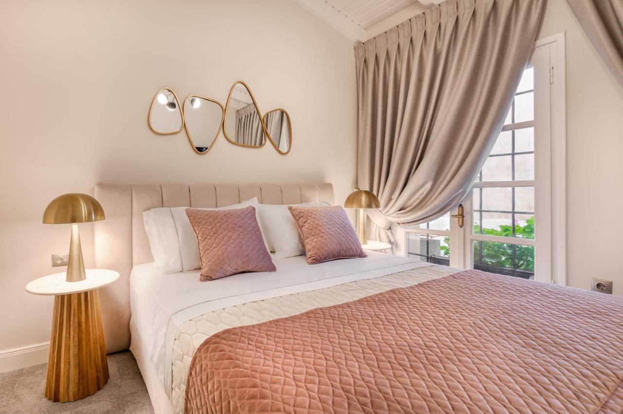 Mavrogenous Luxury Apartments 나플리오 외부 사진