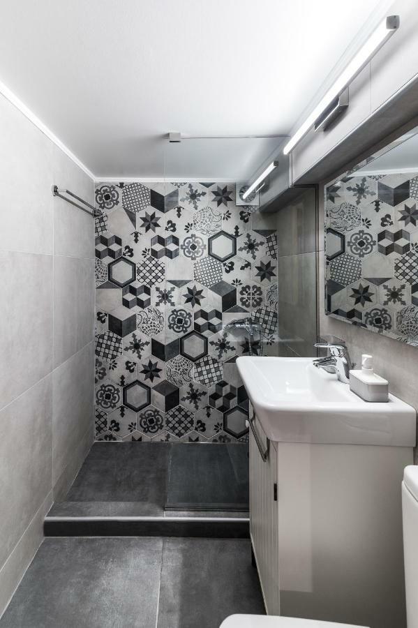 Mavrogenous Luxury Apartments 나플리오 외부 사진